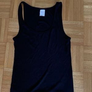 Black ribbed tank